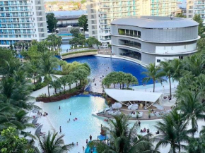 Azure Staycation Near the Airport
